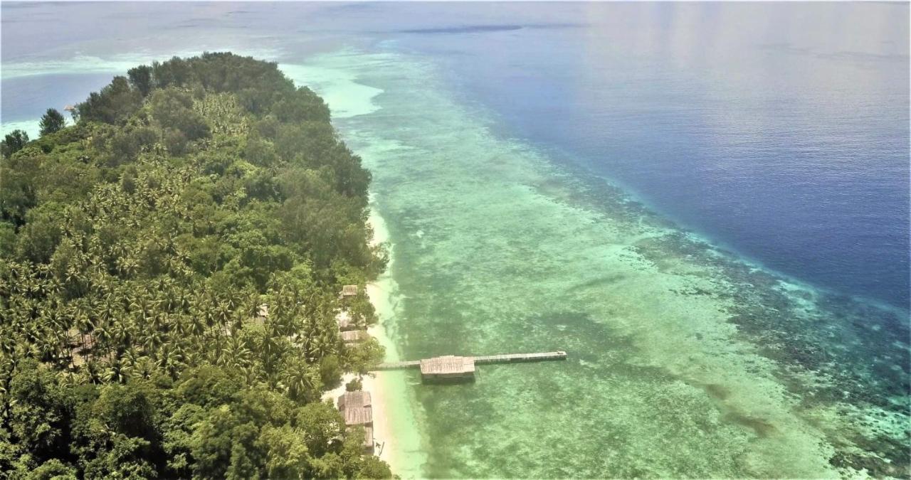 Tabari Dive Lodge Pulau Mansuar Exterior foto